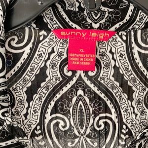 Textured black and white paisley tunic
